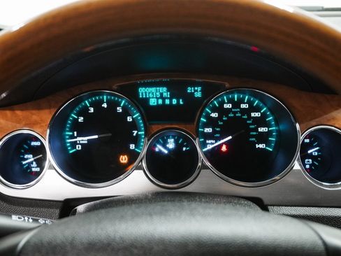 Used 2010 Buick Enclave CX w/ Driver Confidence Package image 20