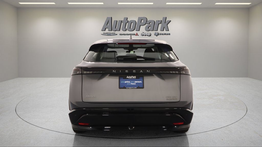 Used 2024 Nissan Ariya AWD image 9