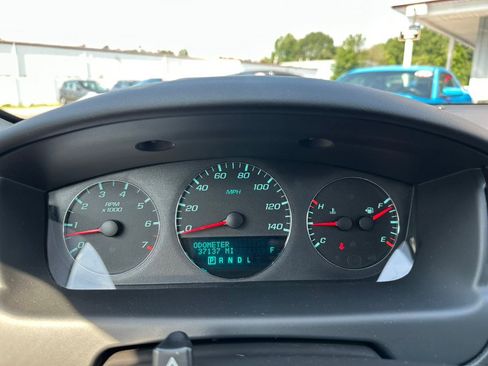 Used 2014 Chevrolet Impala LT w/ LT Sunroof Package FWD image 18