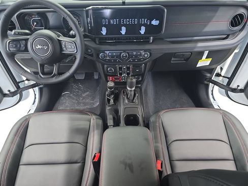 New 2026 Jeep Wrangler Unlimited Rubicon AWD/4WD image 36