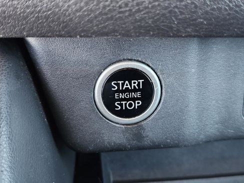 Used 2023 Nissan Rogue SL w/ SL Premium Package image 24