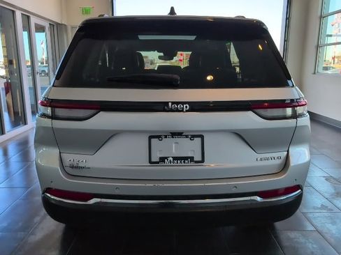 Used 2023 Jeep Grand Cherokee Limited image 6