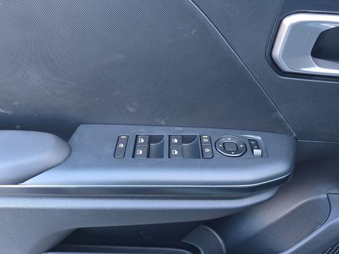 New 2026 Kia K4 LXS image 9