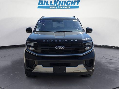 Used 2025 Ford Expedition Platinum AWD/4WD image 8