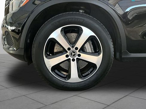 Used 2019 Mercedes-Benz GLC 350e 4MATIC image 11