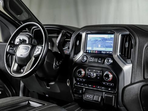 Used 2022 GMC Sierra 3500 Denali AWD/4WD image 24