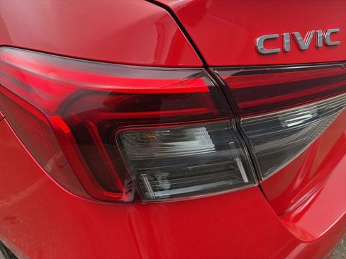 Used 2024 Honda Civic Touring image 23