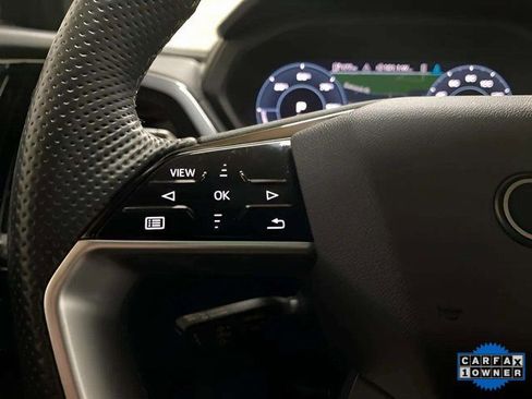 Used 2024 Audi Q4 e-tron Premium Plus w/ Premium Plus image 39