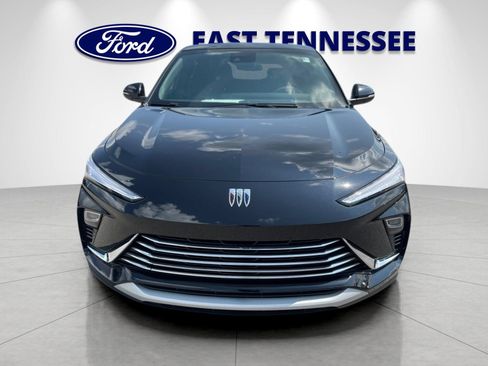 Used 2024 Buick Envista Preferred w/ Advanced Safety Package FWD image 9