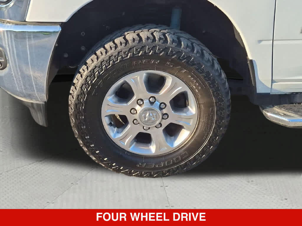 Used 2024 RAM 2500 Big Horn w/ Off Road Package AWD/4WD image 13