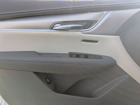 Used 2022 Cadillac XT5 Premium Luxury image 7