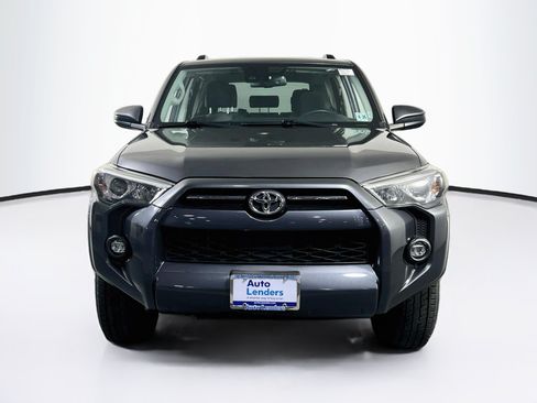 Used 2021 Toyota 4Runner SR5 AWD/4WD image 2