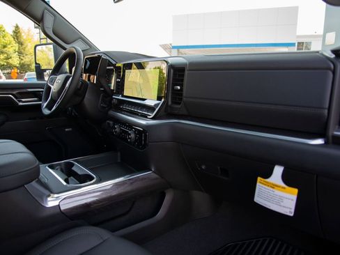New 2026 Chevrolet Silverado 3500 LTZ w/ LTZ Plus Package AWD/4WD image 19