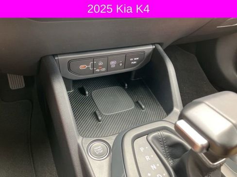 Used 2025 Kia K4 GT-Line w/ GT-Line Premium Package FWD image 30
