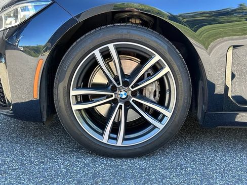 Used 2021 BMW 740i xDrive w/ M Sport Package AWD/4WD image 14