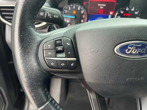 Used 2020 Ford Explorer XLT w/ Equipment Group 202A AWD/4WD image 21