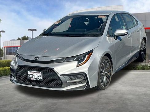 Used 2022 Toyota Corolla SE w/ Carpet Mat Package (TMS) FWD image 3