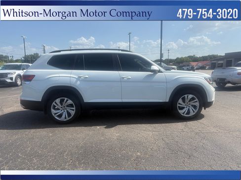 Used 2023 Volkswagen Atlas SE w/ Panoramic Sunroof Package FWD image 5