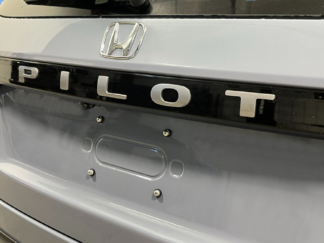 New 2026 Honda Pilot Touring image 7