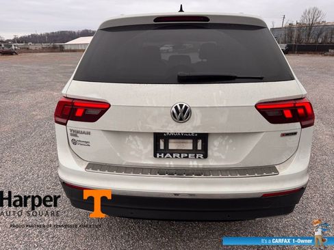 Used 2019 Volkswagen Tiguan SEL Premium image 4