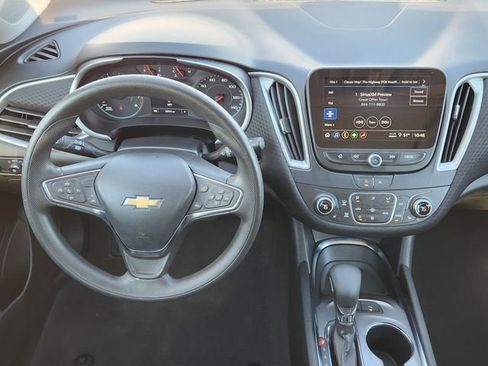 Used 2024 Chevrolet Malibu LT image 28