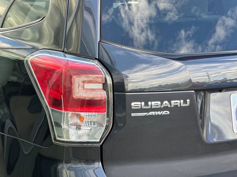 Used 2018 Subaru Forester 2.5i Premium AWD/4WD image 23