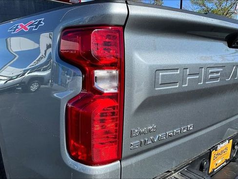 Used 2025 Chevrolet Silverado 1500 LT AWD/4WD image 23