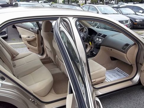 Used 2006 Honda Accord LX image 7