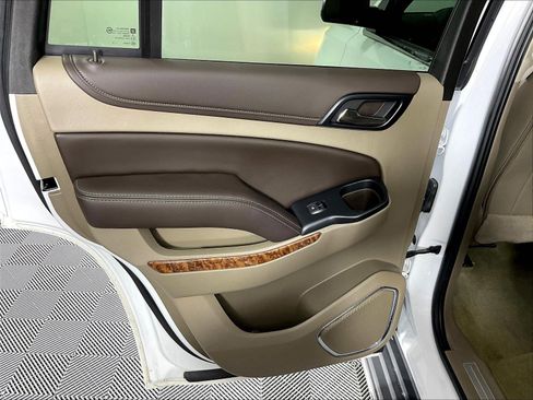 Used 2019 Chevrolet Tahoe Premier AWD/4WD image 37