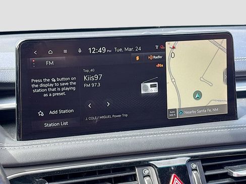 Used 2023 Genesis G70 2.0T image 15