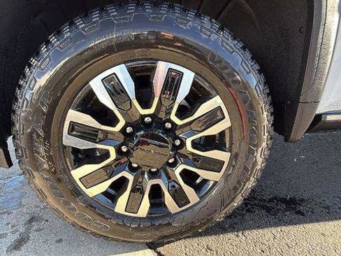 New 2026 GMC Sierra 2500 Denali Ultimate image 9