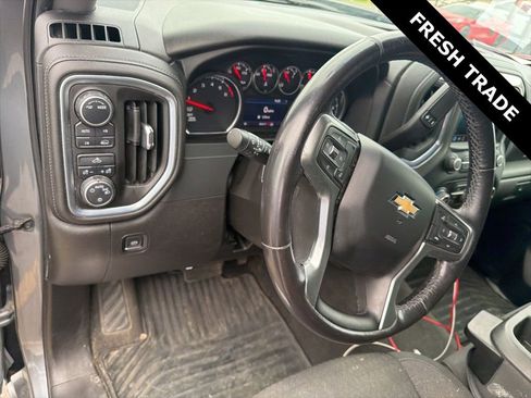 Used 2021 Chevrolet Silverado 1500 LT AWD/4WD image 8
