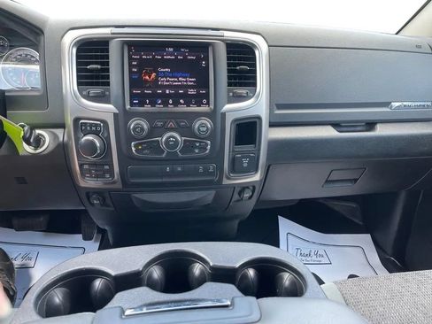 Used 2018 RAM 1500 Big Horn AWD/4WD image 29