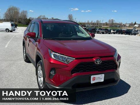 Certified 2021 Toyota RAV4 XLE w/ Convenience Package AWD/4WD image 1