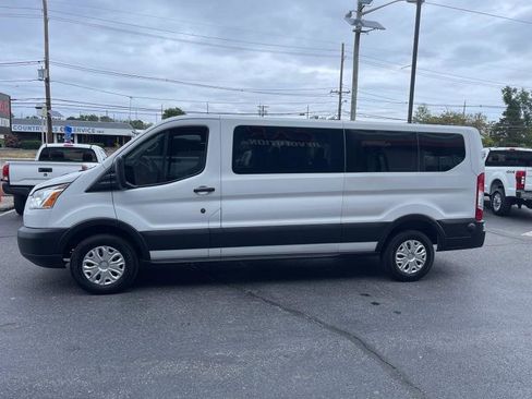 Used 2019 Ford Transit 350 XLT image 4