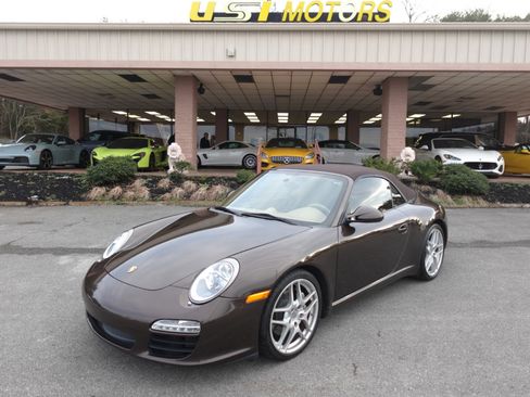 Used 2010 Porsche 911 Carrera image 22