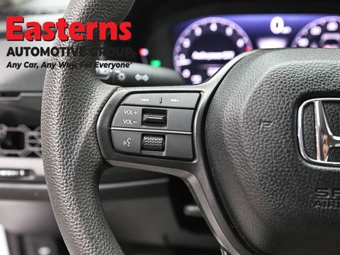 Used 2025 Honda Accord LX image 15