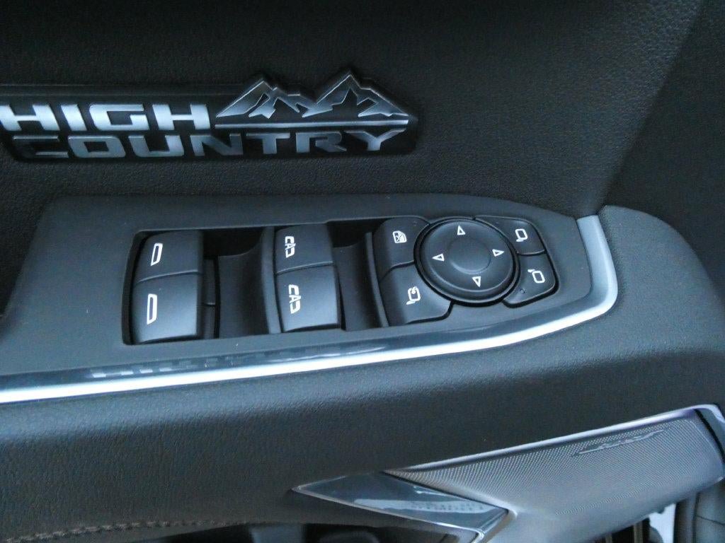 New 2026 Chevrolet Silverado 1500 High Country w/ Technology Package AWD/4WD image 23