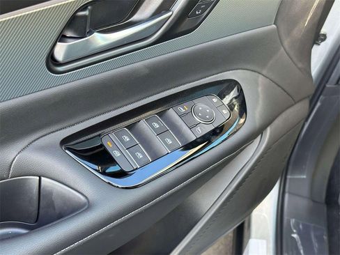 New 2025 Nissan Murano SL image 17