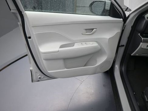 Used 2025 Hyundai Kona SEL AWD/4WD image 69