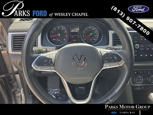 Used 2020 Volkswagen Atlas Cross Sport SE w/ Towing Package AWD/4WD image 28