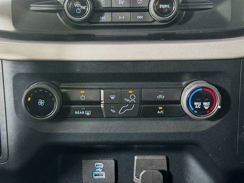 Used 2023 Ford F150 XLT image 15