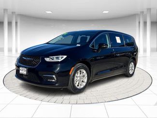 Certified 2024 Chrysler Pacifica Touring-L video 1