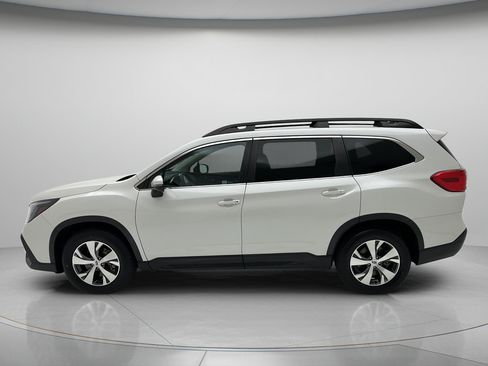 Used 2023 Subaru Ascent Premium w/ Convenience Package AWD/4WD image 6