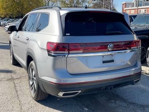 Used 2024 Volkswagen Atlas SE image 26