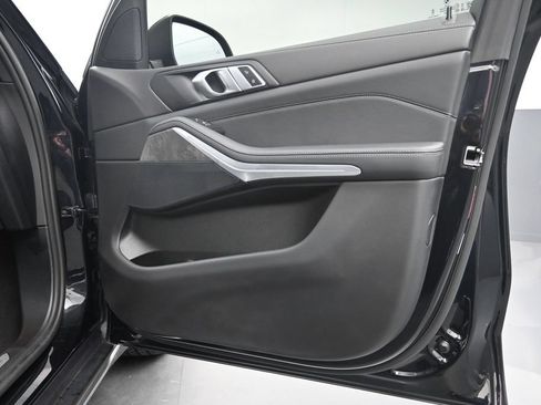 Certified 2025 BMW X5 sDrive40i w/ Climate Comfort Package RWD image 19