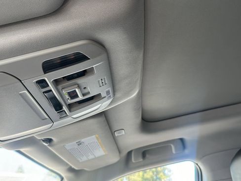 Used 2023 Toyota Highlander Platinum AWD/4WD image 14