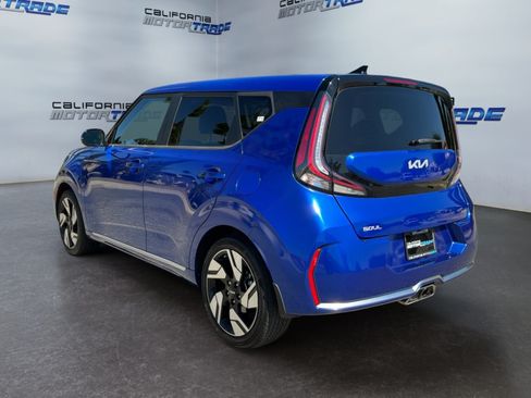 Used 2023 Kia Soul GT-Line w/ GT-Line Technology Package FWD image 7