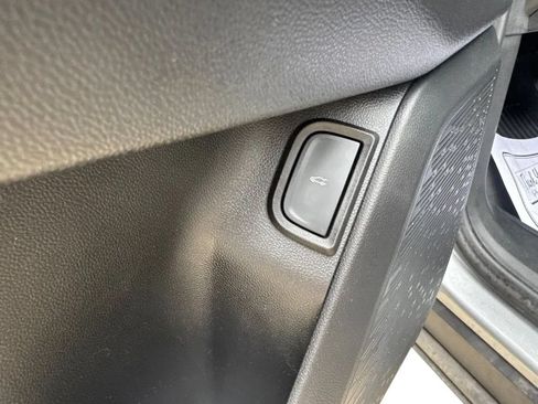 Used 2026 Chevrolet Equinox RS w/ LPO, Floor Liner Package AWD/4WD image 19