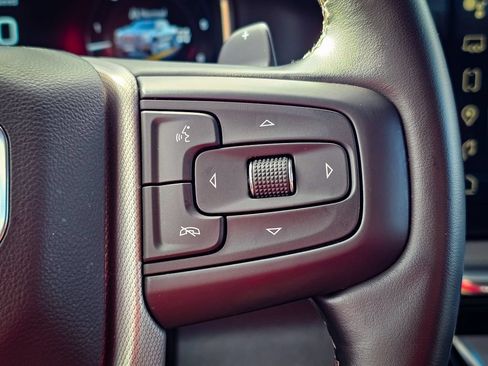 Used 2024 GMC Sierra 1500 Denali w/ Technology Package AWD/4WD image 28